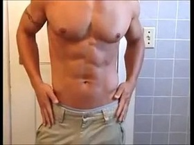 red-hot hunk solo douche